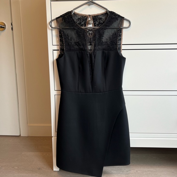 BCBG Maxazria Kinsley black dress in size 4 - Picture 1 of 7